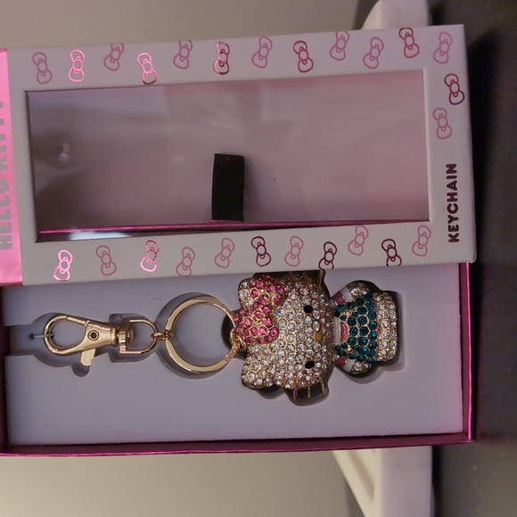 Hello Kitty Accessories - Hello Kitty Keychain/Bag Charm